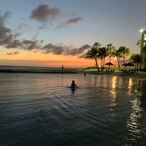 Meet your Posher, Ami